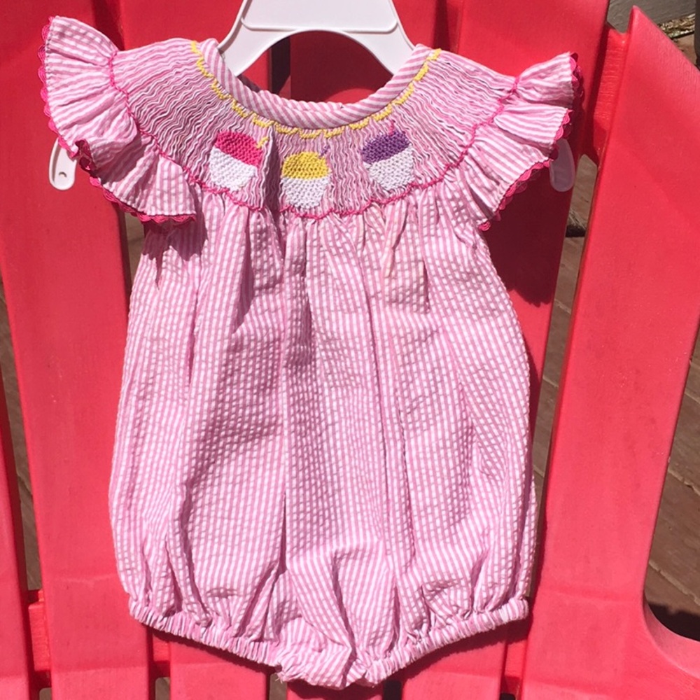 NWOT NOLA Smocked bubble